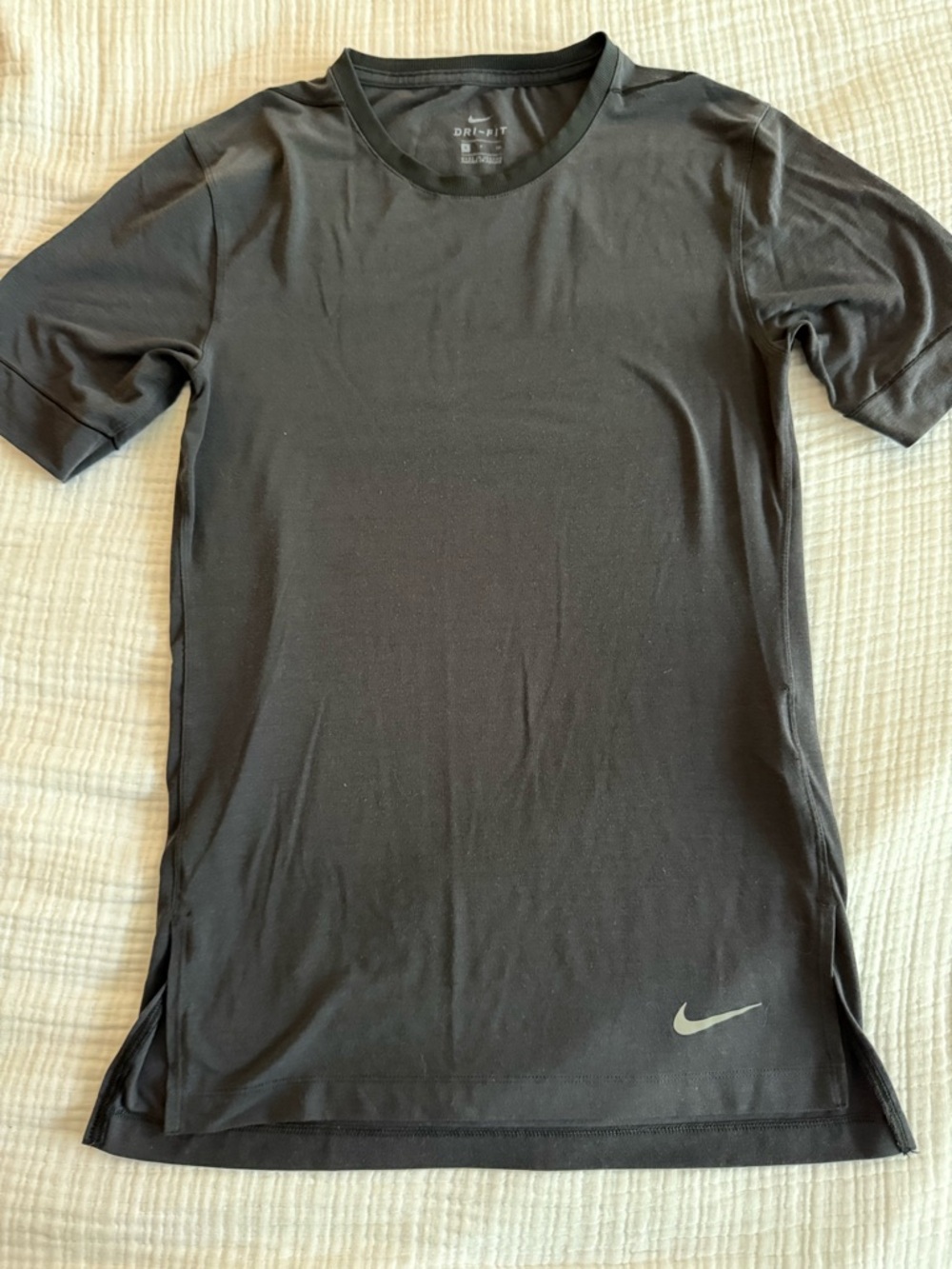 Nike Men’s Dri-FIT Legend Short Sleeve T-Shirt - Black